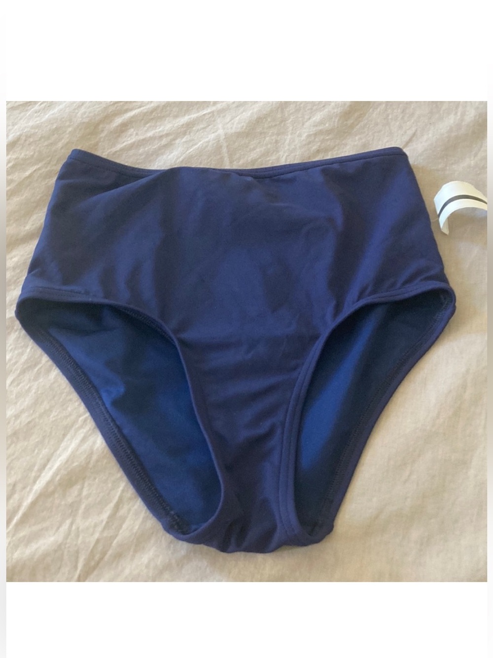 Lands’ End Tugless High Waisted
High Leg Bikini Bottoms. Navy blue. Size 2 NWT